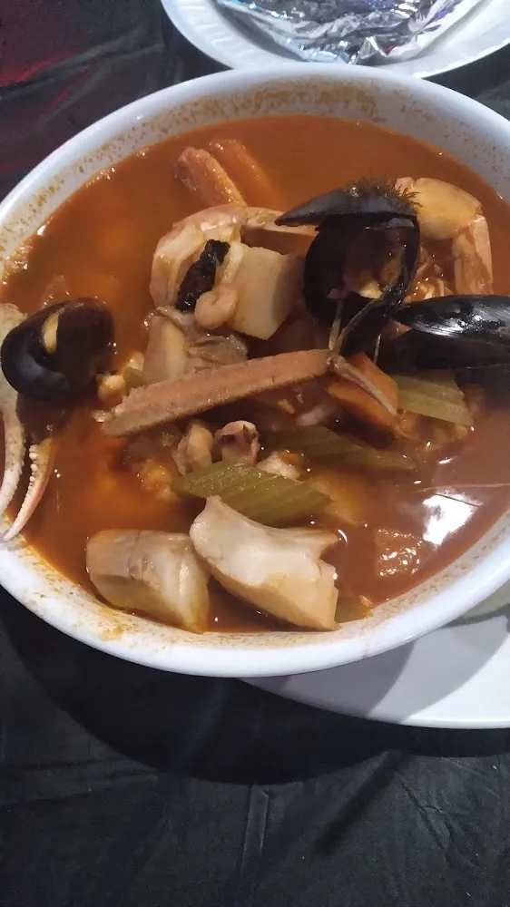 Caldo De Mariscos